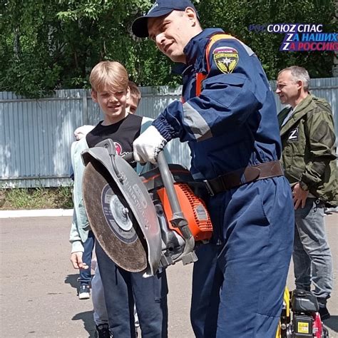 Безопасность на дорогах: 110 - номер аварийно-спасательной службы