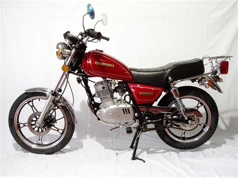 Вариант №2: Мотоцикл Suzuki GN125