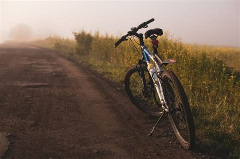 Взаимодействие с велосипедным путешественником во сне и его значение в контексте романтических отношений