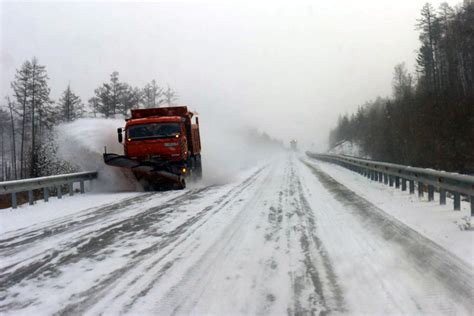 Влияние сильного снегопада на транспортное сообщение