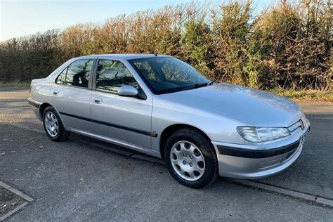 Главное отличие Peugeot 406