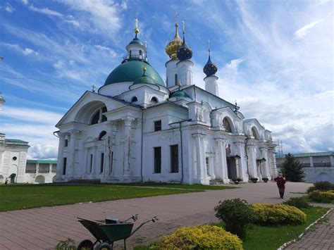 Духовная столица: религиозная атмосфера города