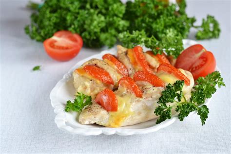 Запеченная гречка с филе курицы и сыром