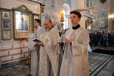 Значение поздней литургии в современном мире