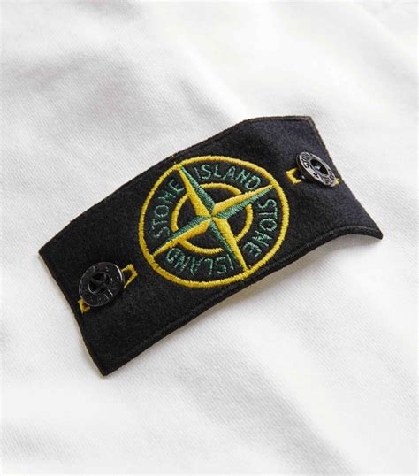 История значка Stone Island