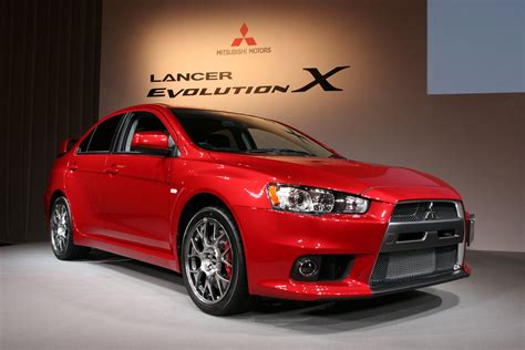 История популярной модели Mitsubishi Lancer 10