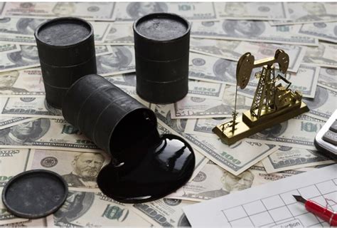 Какие факторы влияют на цену нефти WTI и Brent?