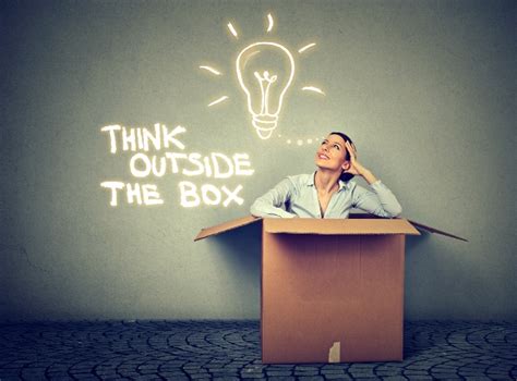 Как выражение "think outside the box" связано с креативностью?