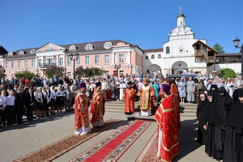 Как проводятся божественные литургии панихиды в разных странах и регионах