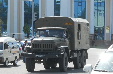 Как разгадать образы снов о взмывающих в небо военных машинах