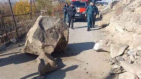 Камнепад в городе: переживание человеческой тревоги или потребности в защите?