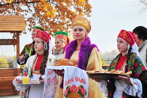 Культурные обычаи и традиции в день полнолуния