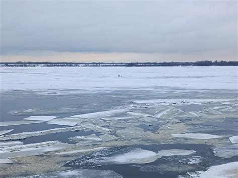 Ледяной покров в неподходящее время года: сонник Ванги и его тайны