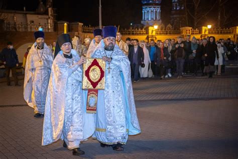 Пасхальная служба в сновидениях: отражение религиозной практики и особенностей мировоззрения