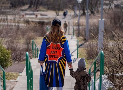 Переживания родителей за будущее страны