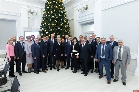 Пингвины в полете - знак предстоящих возможностей и открытия новых перспектив