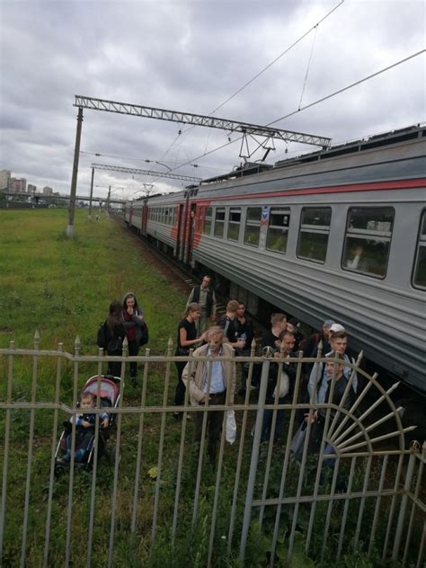 Причины желтого внимание впереди в электричке