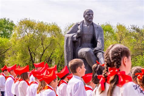 Психологический анализ снов, в которых появляется алый галстук