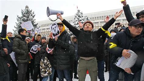 Реакция на государственный переворот внутри страны