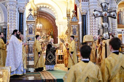 Роль священника в проведении литургии оглашенных