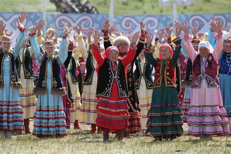 Традиции, связанные с символом слива