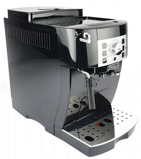 Узел подачи воды в кофемашине Delonghi