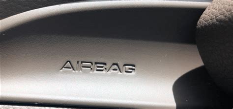 Что означает надпись airbag?