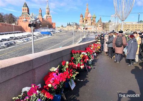 Что стало символом акции Немцова