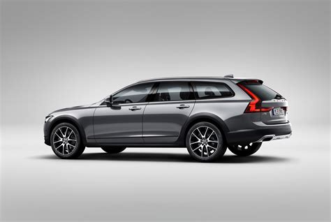 Что такое Volvo Cross Country?