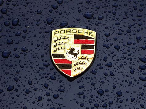 Эмблема Porsche и история марки